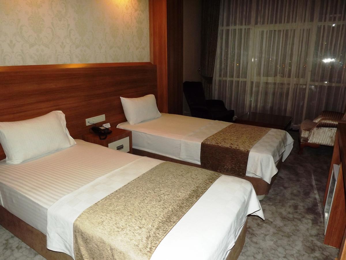 Mesa Hotel Batman Habitación foto