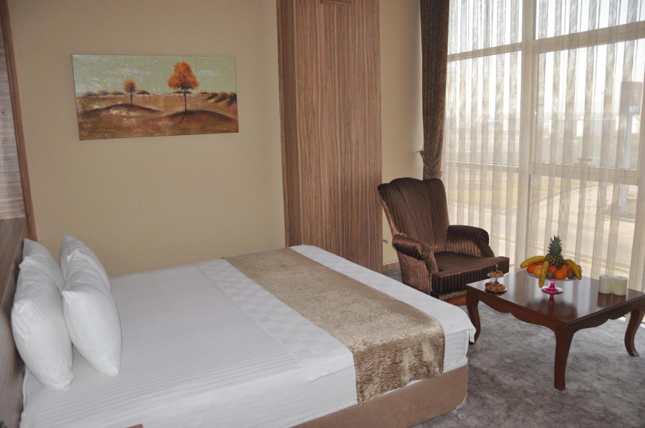 Mesa Hotel Batman Habitación foto