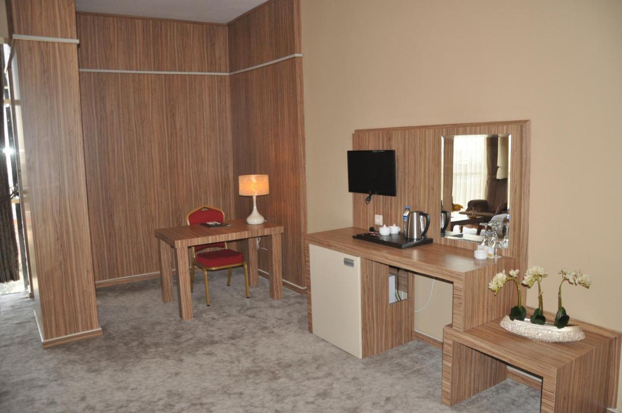 Mesa Hotel Batman Habitación foto